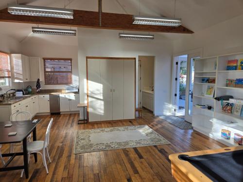 廚房, Relaxing Countryside Resort Guest House in 波偉