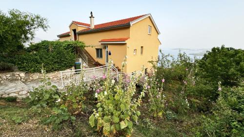 Apartments with a parking space Orebic Peljesac - 16326