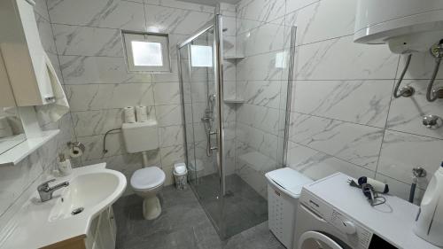 Two-Bedroom Apartment with Terrace and Sea View image 10