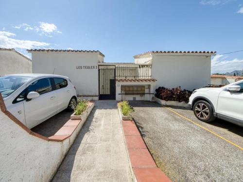 Apartment in Roses with terrace