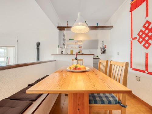 Apartment in Roses with terrace