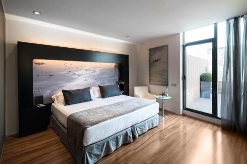 Catalonia Catedral - image 13