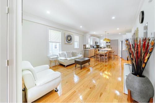 Modern 3BR & 3BA Boston Apt - Patio, Bathtub, Walk to Red Line 82, Boston (fotografie 3)