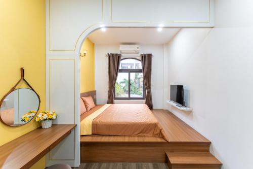 King Room image 4