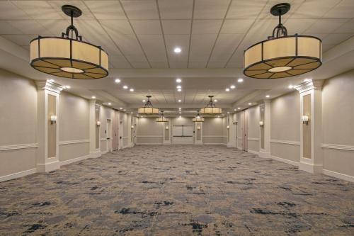 628931885 The Westin Sacramento Riverfront Hotel & Spa