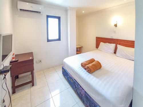 D Hans Hotel Syariah RedPartner near Wisata Religi Sunan Ampel Surabaya, Gresik