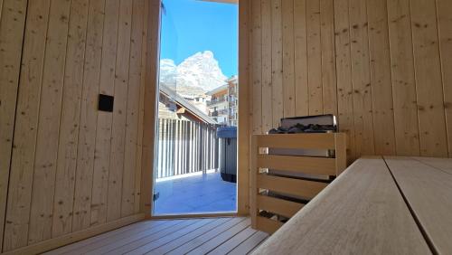 Deluxe Suite with Spa Bath