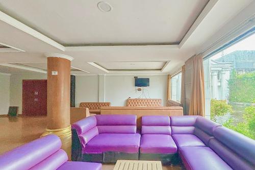 Lobby, Urbanview Hotel D’ Calton Sukabumi in Mount Salak