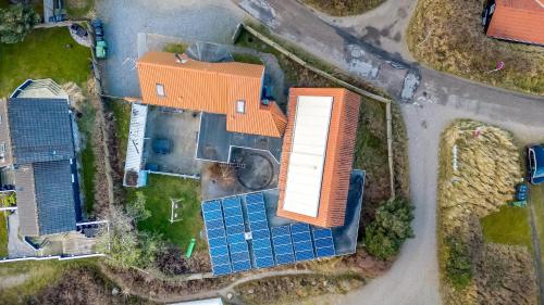 Twenty-Bedroom Holiday home image 4