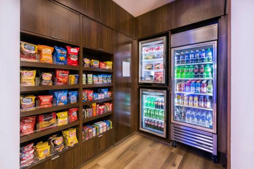 Fairfield Inn & Suites by Marriott Dayton - image 6