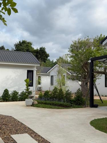 Big Elephant Hotel in Yasothon