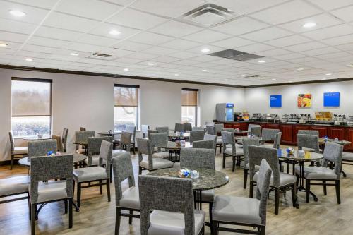 Comfort Inn Monticello - image 9