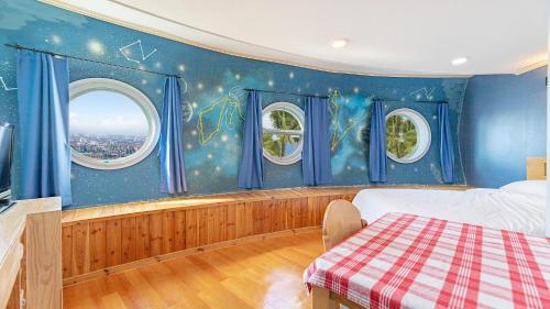 room detail thumbnail 0