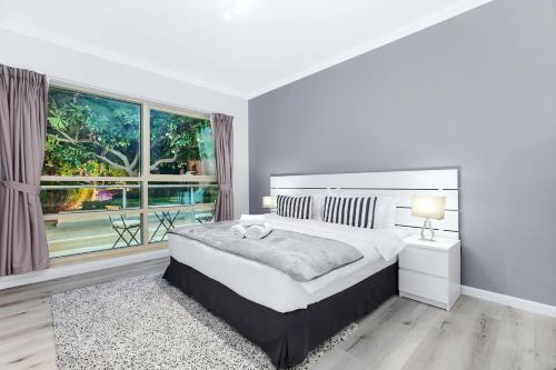 Luxury 2BR Apartment Near JBR Beach with Pool and Gym Access, Dubaï (photo 4)