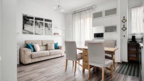 Stylish Flat Near San Siro - Metro WiFi & AC, Milano