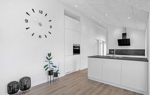  Gorgeous Home In Hadsund With Kitchen in Hadsund