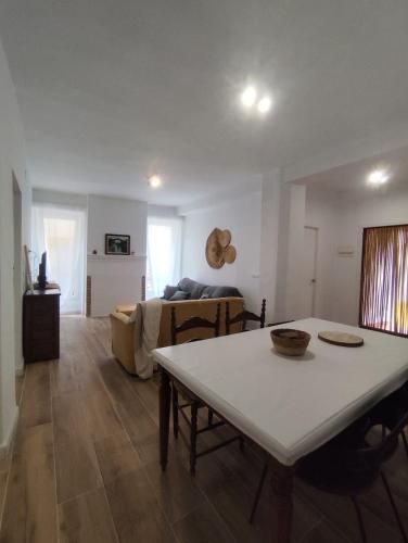 Casa Centenaria en Cortes de Pallás (Casa Centenaria en Cortes de Pallas) in Cofrentes