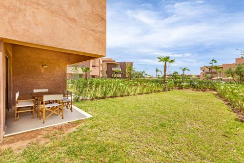 Apartment with Garden View image 1
