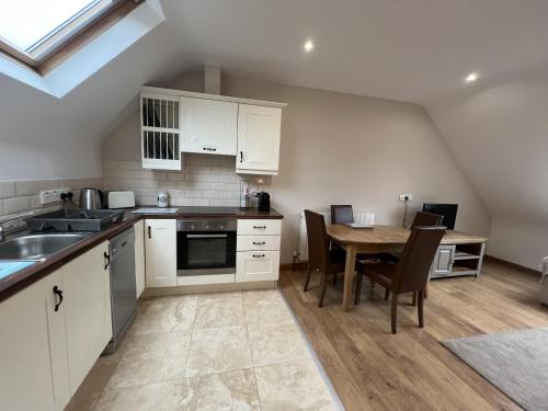 廚房, Courtyard Loft Armagh City in 阿馬