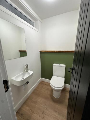 House-Sleeps8-Parking-Garden, Leeds (Foto 8)