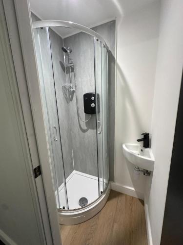 House-Sleeps8-Parking-Garden, Leeds (Foto 6)