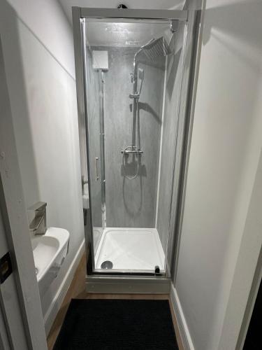 House-Sleeps8-Parking-Garden, Leeds (Foto 7)