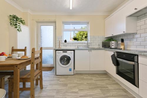 Peaceful Modern Home with Garden, Hull (Foto 7)