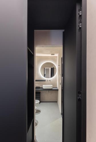 Suite Apartment image 10