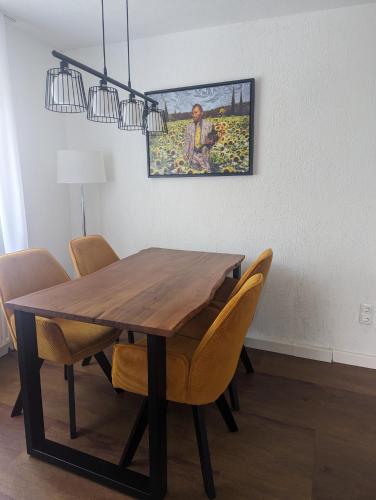 設施, idyllische Lage direkt am See in 科尼希 武斯特豪森