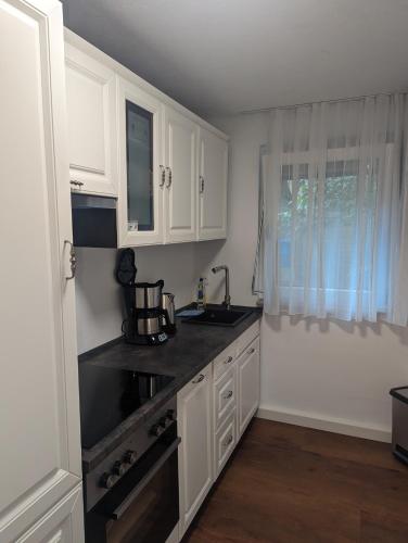 設施, idyllische Lage direkt am See in 科尼希 武斯特豪森