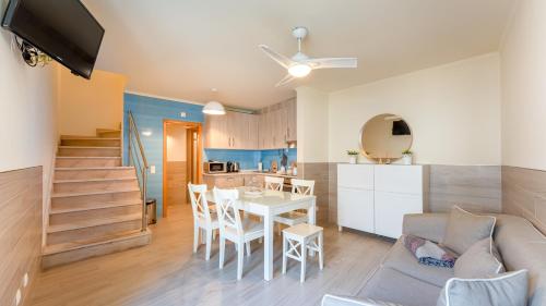 Kjøkken, Modern 3 BDR Duplex House with Terrace by LovelyStay in Silves