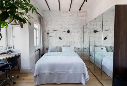 Bright Cool Central 1Bed1Bath Stylish Home! #376 - image 8