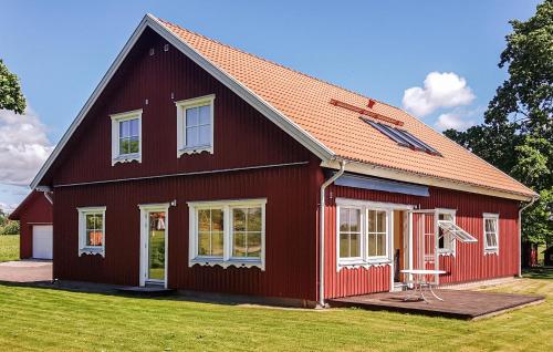 . 2 Bedroom Lovely Home In Kristinehamn