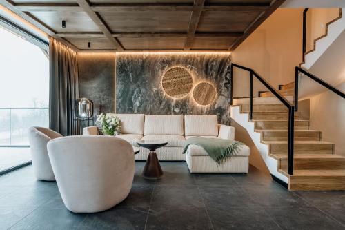 Crystal Pine Spa Villas - LoftAffair Collection