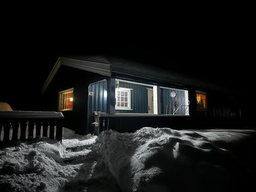 Vista Exterior, Høstkos og ro på Budor, 4 roms hytte med peis og wifi (Høstkos og ro pa Budor, 4 roms hytte med peis og wifi) in Elverum