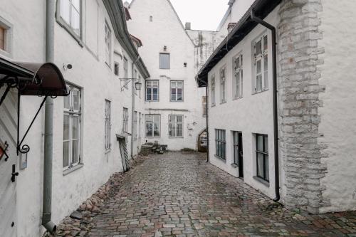 Two-Bedroom Apartment with View image 1