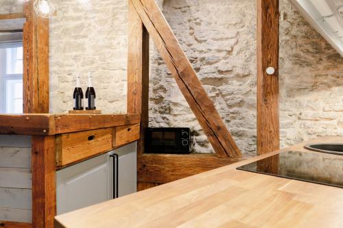 Stunning Three-Level Apartment in Historic Old Town, Tallinn (photo 5)