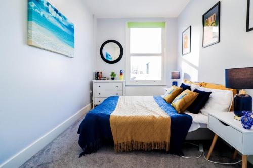 Luxury Battersea 2 Bed - 2min walk from Station, Лондон (фото 6)