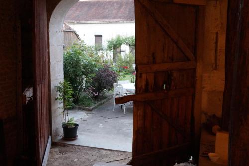 Balkons/terase, La Grille Fleurie, chambres d'hôte chez l'habitant (La Grille Fleurie, chambres d'hote chez l'habitant) in Arthonnay
