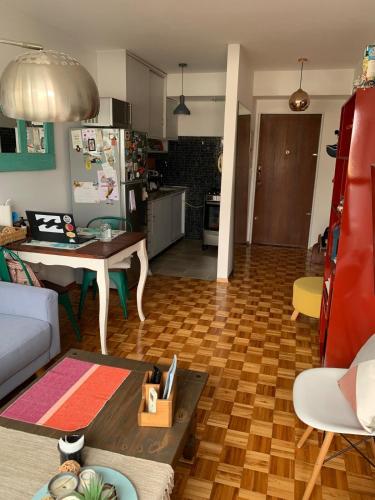One-Bedroom Apartment image 3