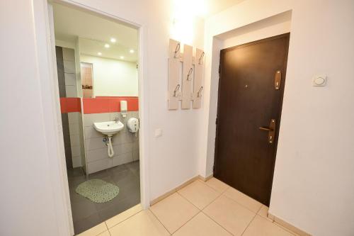 Budget Accommodation - image 14