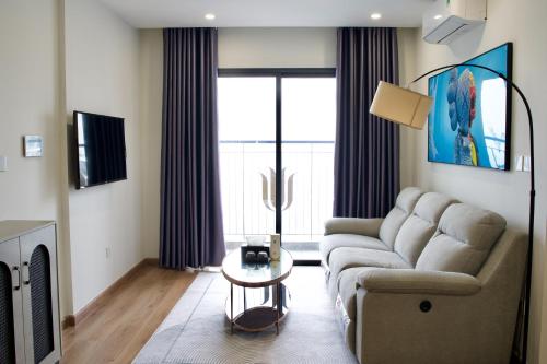 Ở Nhà Apartment Vinhomes Smart City