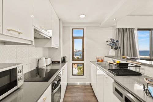 Lazuli Beachfront Apartment 254 - main image