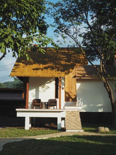 Pai Country Hut