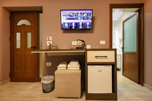 Deluxe Triple Room image 10