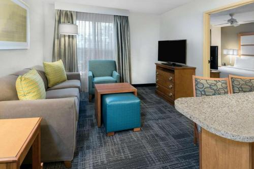 Homewood Suites Phoenix-Metro Center - image 11