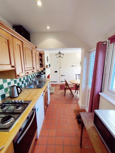 Damson Cottage in Forest Row