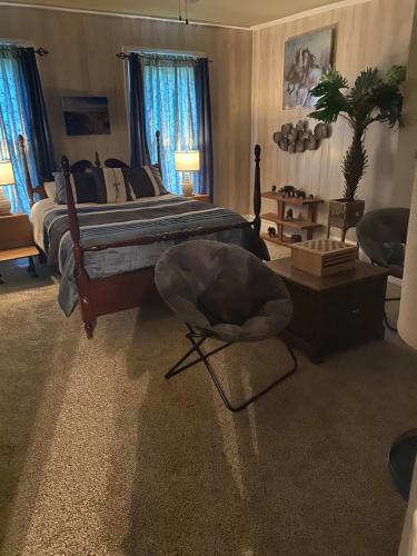 Charming Wheeling Island Home in วีลลิง (เวสต์เวอร์จิเนีย)