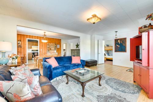 2 Mi to Gore Mountain Dtwn North Creek Home! 2 Mi to Gore Mountain Dtwn North Creek Home!