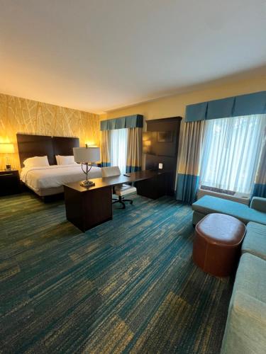 Hampton Inn & Suites by Hilton Stroudsburg Pocono Mountains in Bartonsville